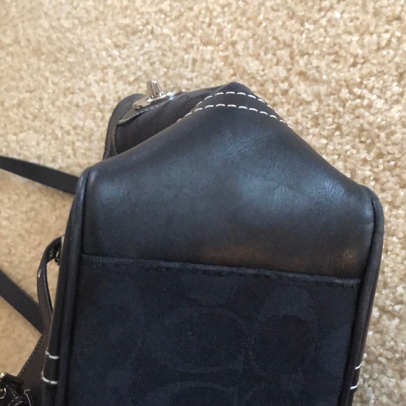 ๐คHP๐ค Black Coach Purse - Picture 5 of 7